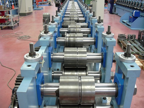 Lesco roll forming machines under construction - Thailand 2007